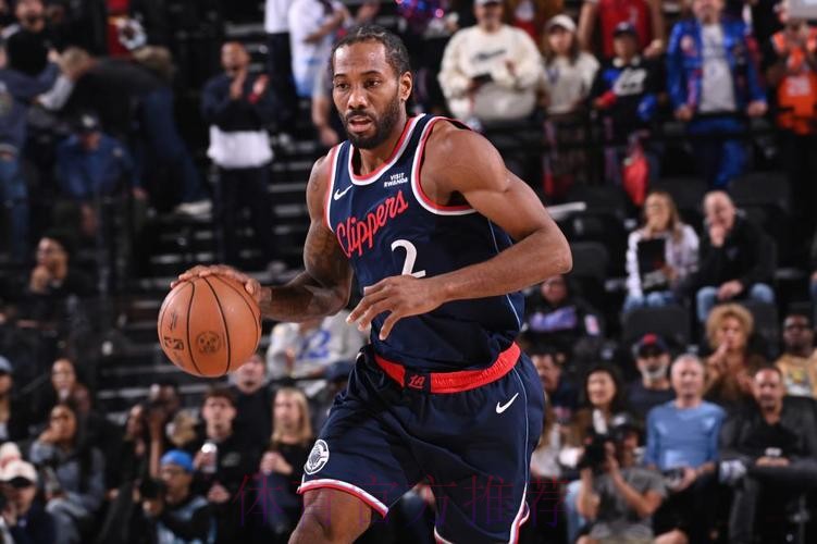 莱昂纳德7记三分33分哈登22+5+8 快船轻取奇才